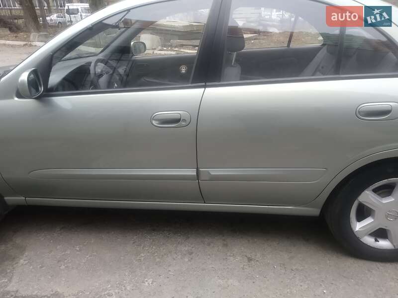 Седан Nissan Almera Classic 2006 в Киеве