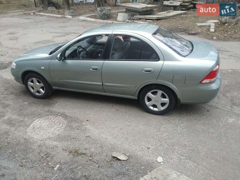 Седан Nissan Almera Classic 2006 в Киеве