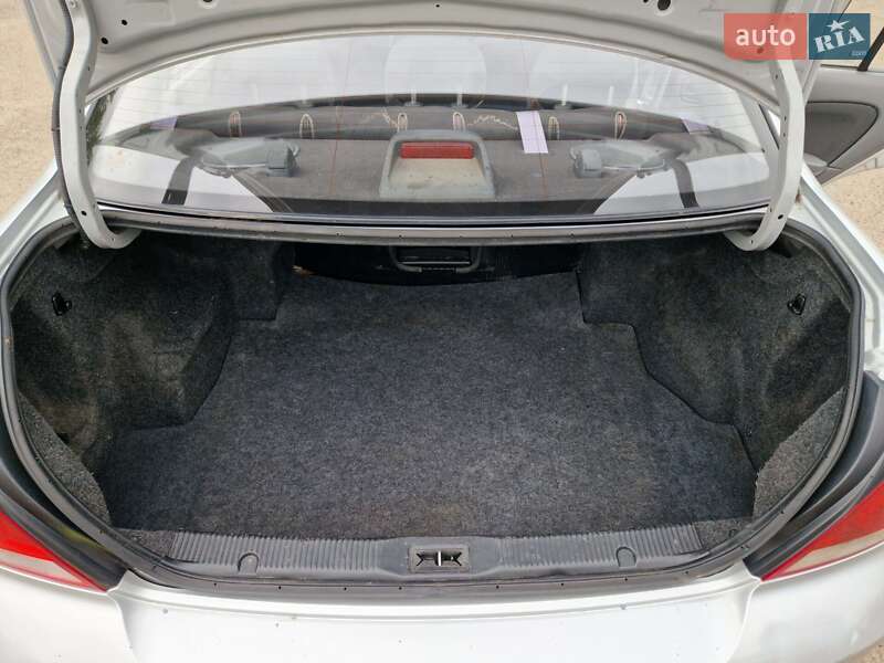 Седан Nissan Almera Classic 2010 в Миколаєві