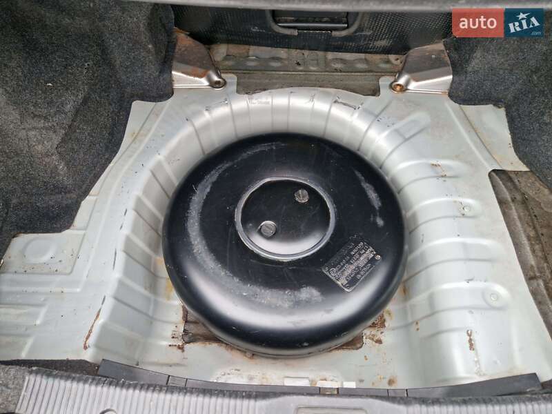 Седан Nissan Almera Classic 2010 в Миколаєві