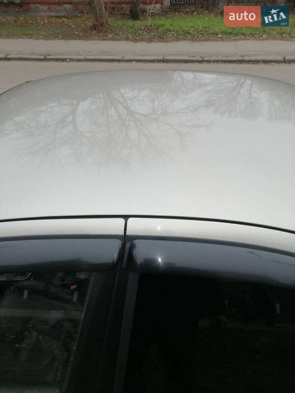 Седан Nissan Almera Classic 2012 в Запорожье