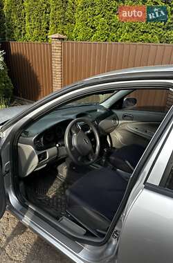 Седан Nissan Almera Classic 2008 в 
