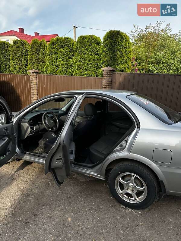 Седан Nissan Almera Classic 2008 в Львові