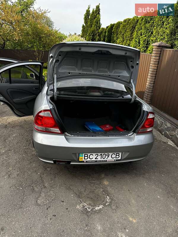 Седан Nissan Almera Classic 2008 в Львові