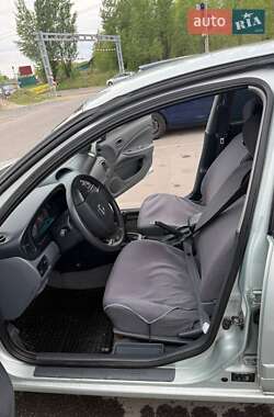 Седан Nissan Almera Classic 2007 в 