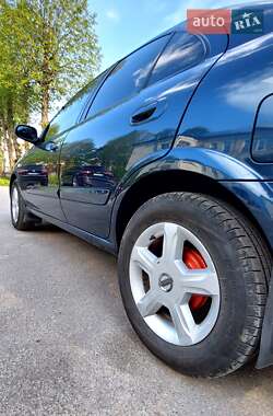 Седан Nissan Almera Classic 2007 в 