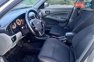 Седан Nissan Almera Classic 2008 в 
