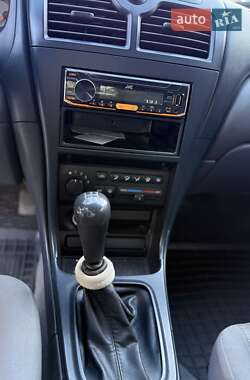 Седан Nissan Almera Classic 2007 в 