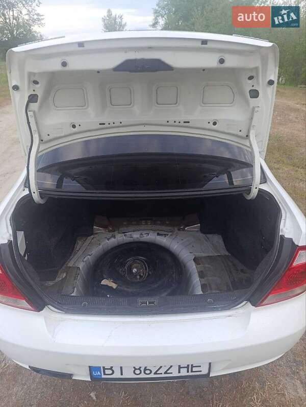 Седан Nissan Almera Classic 2006 в 
