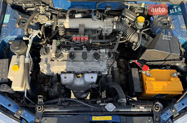 Седан Nissan Almera Classic 2006 в 