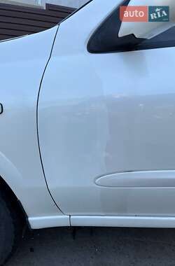 Седан Nissan Almera Classic 2012 в 