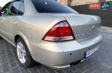 Седан Nissan Almera Classic 2006 в 