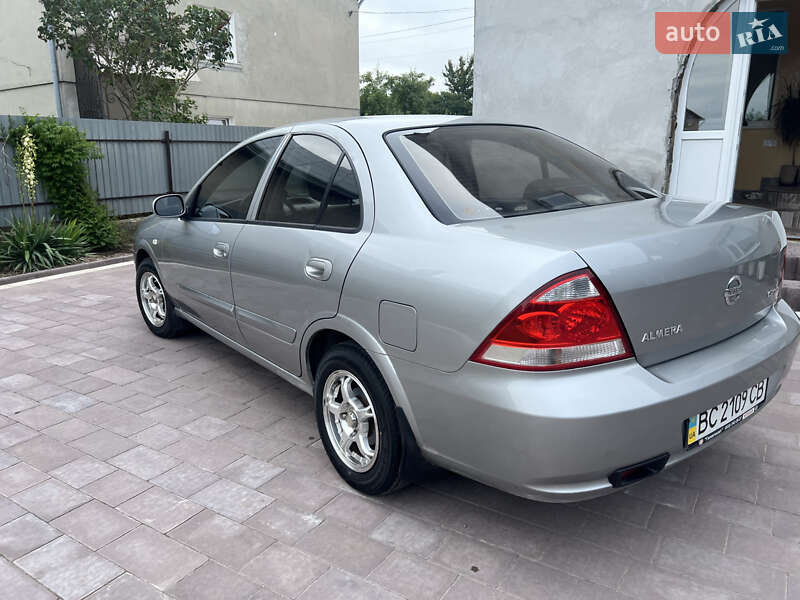 Седан Nissan Almera Classic 2008 в Куликові
