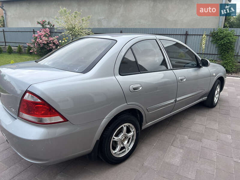 Седан Nissan Almera Classic 2008 в Куликові