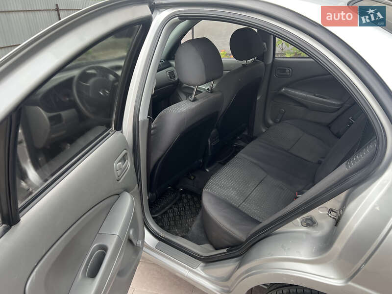 Седан Nissan Almera Classic 2008 в Куликові