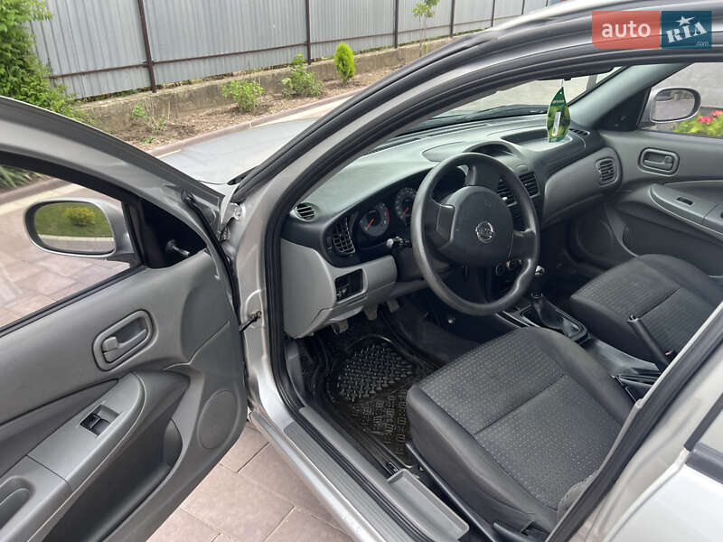 Седан Nissan Almera Classic 2008 в Куликові
