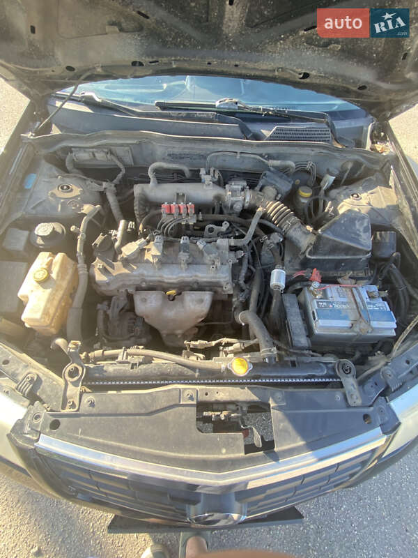 Седан Nissan Almera Classic 2007 в Компанеевке