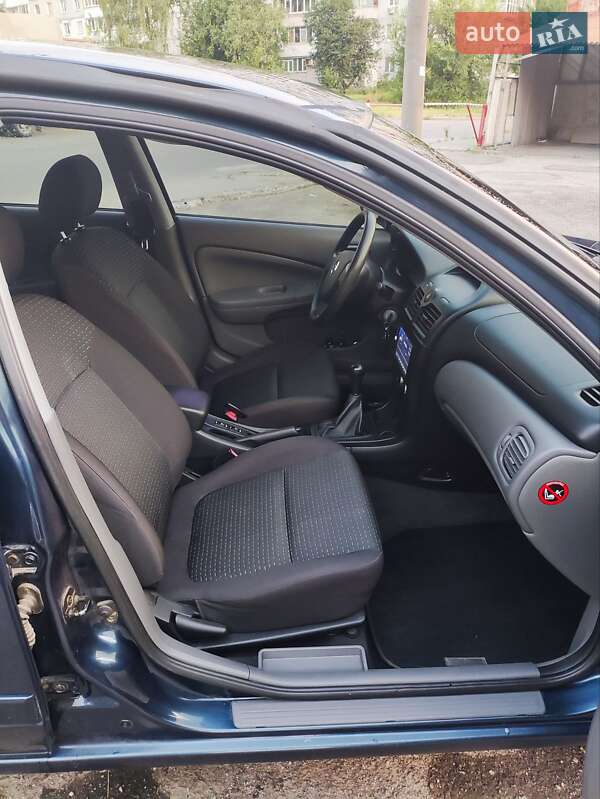 Седан Nissan Almera Classic 2008 в Запорожье