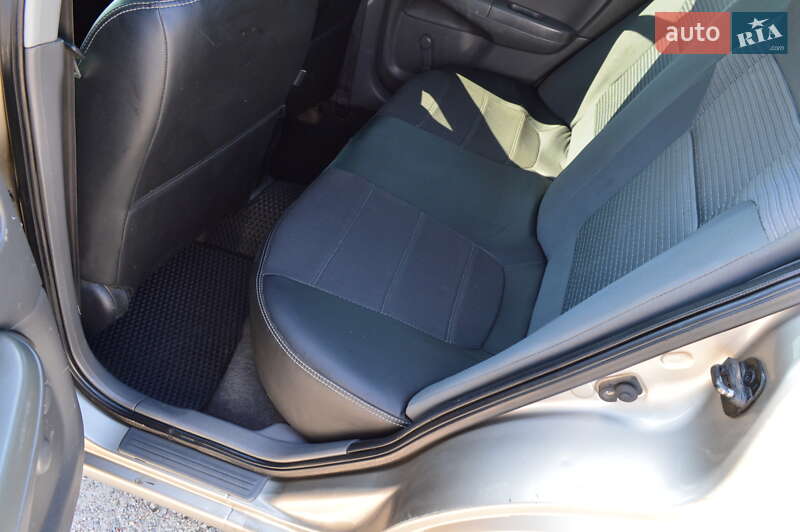 Седан Nissan Almera Classic 2011 в Кропивницком