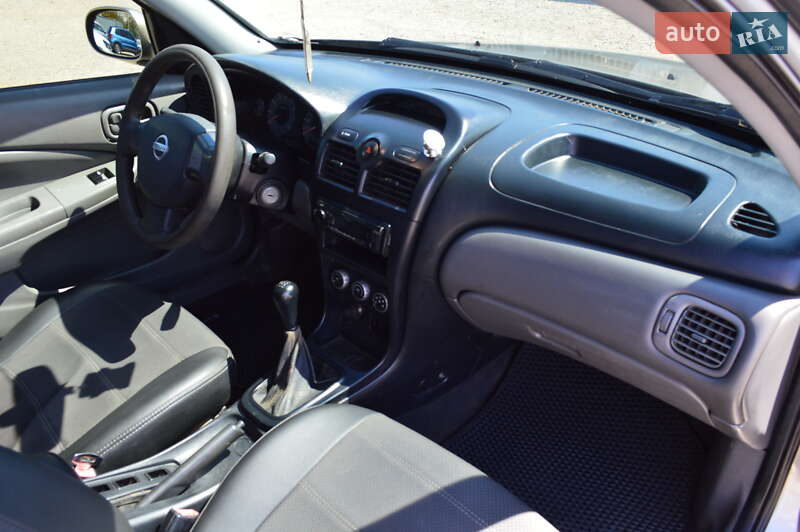 Седан Nissan Almera Classic 2011 в Кропивницком