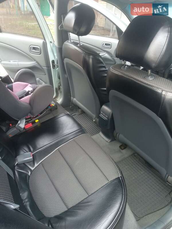 Седан Nissan Almera Classic 2007 в Тернівці фото 8 Седан Nissan Almera Classic 2007 в Тернівці