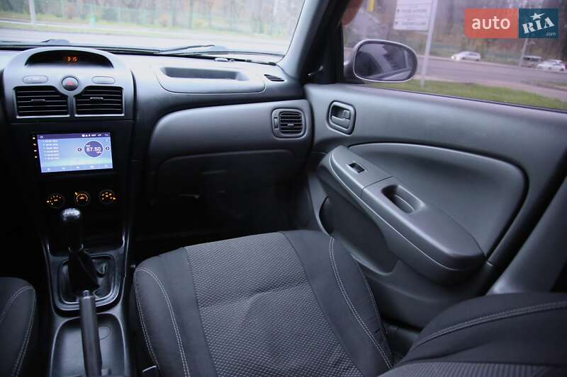 Седан Nissan Almera Classic 2008 в Харькове