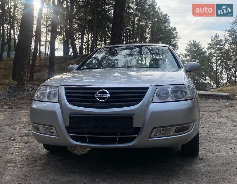 Седан Nissan Almera Classic 2011 в Киеве