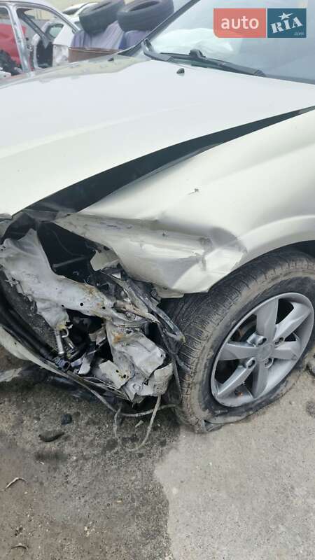 Седан Nissan Almera Classic 2008 в Остроге