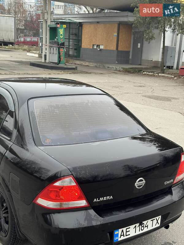 Седан Nissan Almera Classic 2006 в Днепре