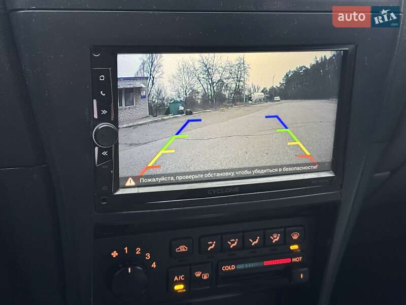 Седан Nissan Almera Classic 2006 в Днепре