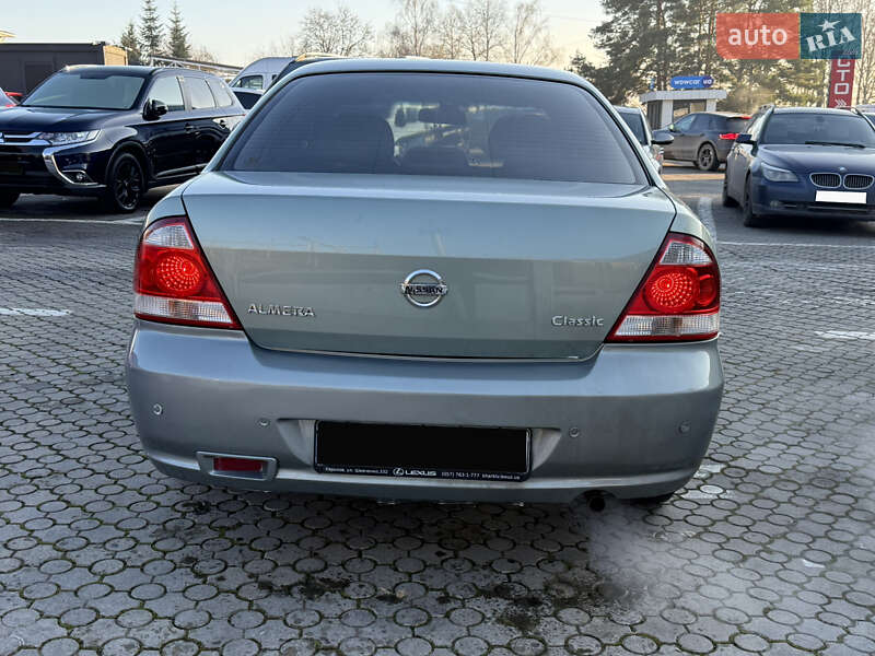 Седан Nissan Almera Classic 2007 в Черновцах