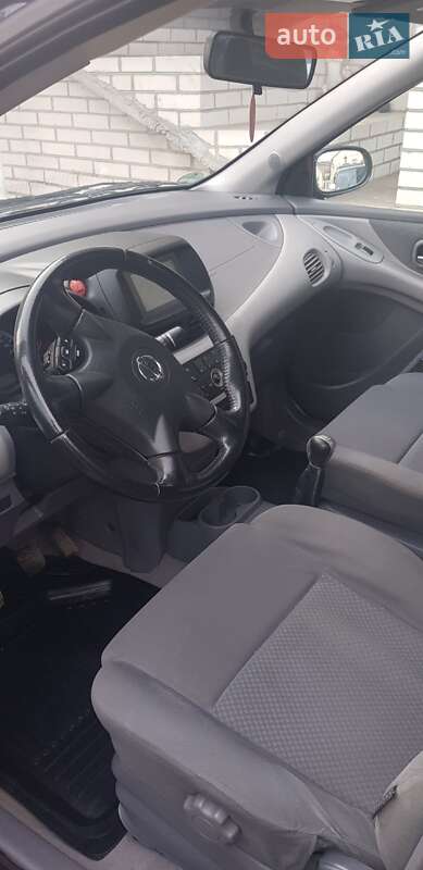 Мінівен Nissan Almera Tino 2004 в Бершаді