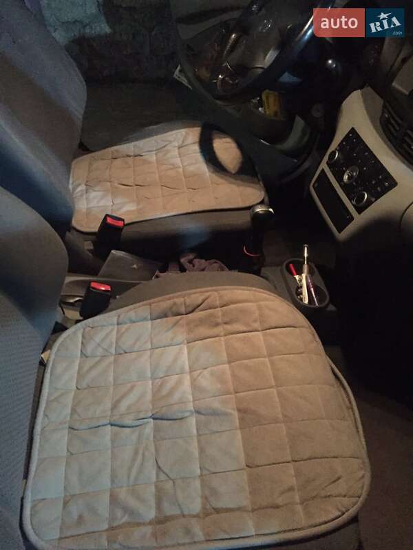 Мінівен Nissan Almera Tino 2005 в Львові