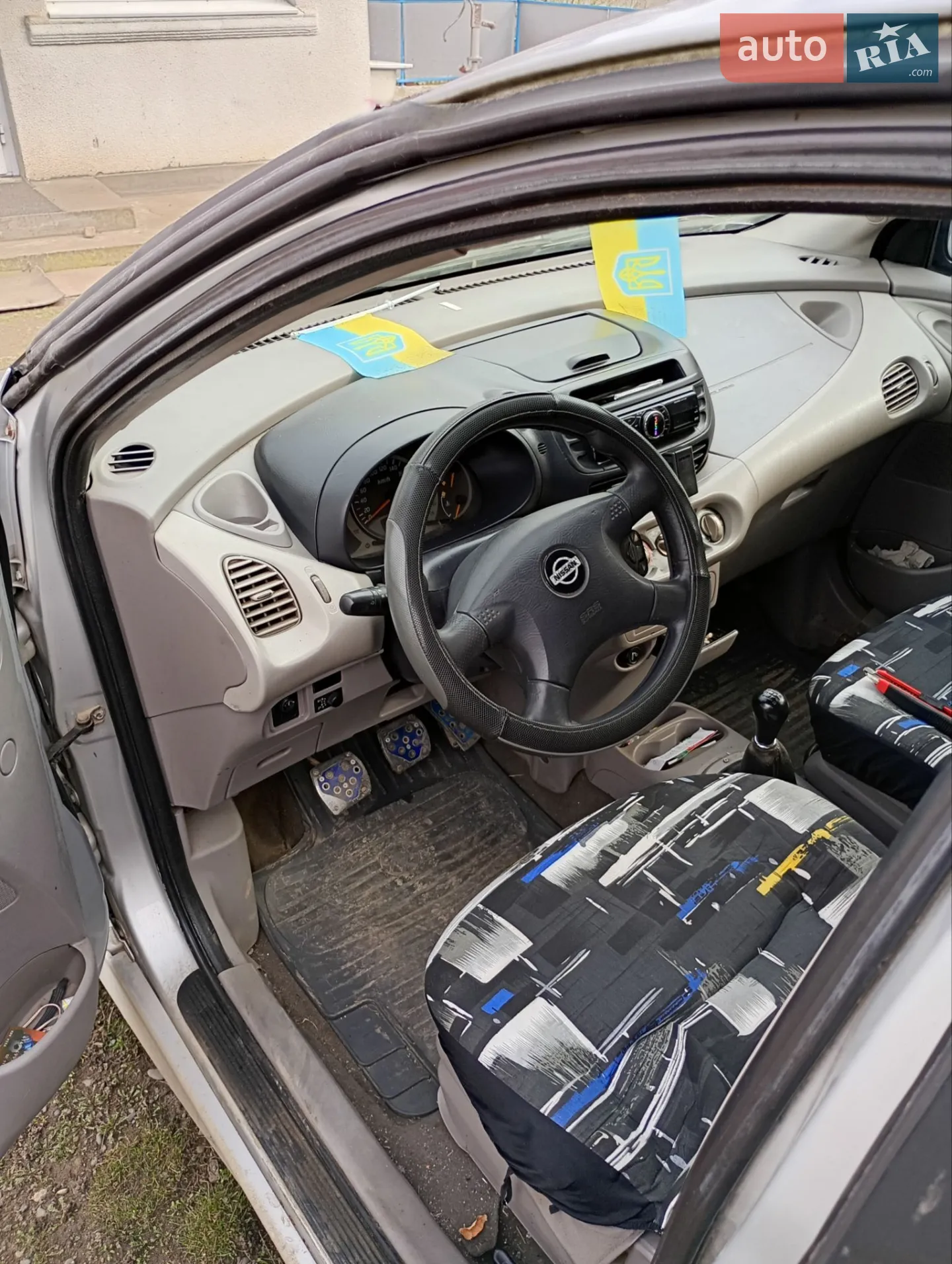 Nissan Almera Tino 2002