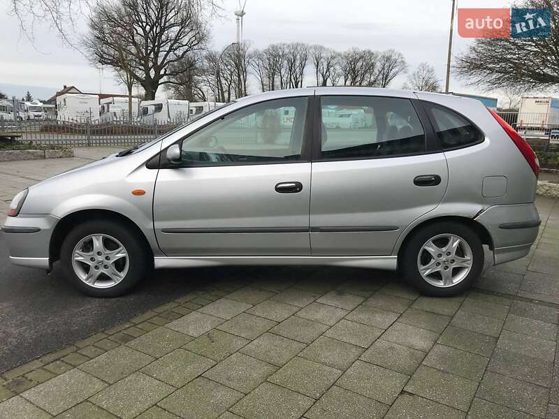 Минивэн Nissan Almera Tino 2004 в Киеве