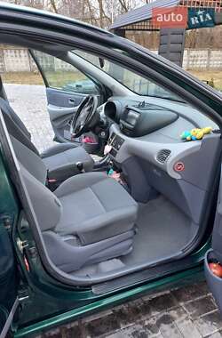 Мінівен Nissan Almera Tino 2004 в 