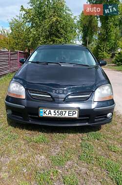 Минивэн Nissan Almera Tino 2002 в 