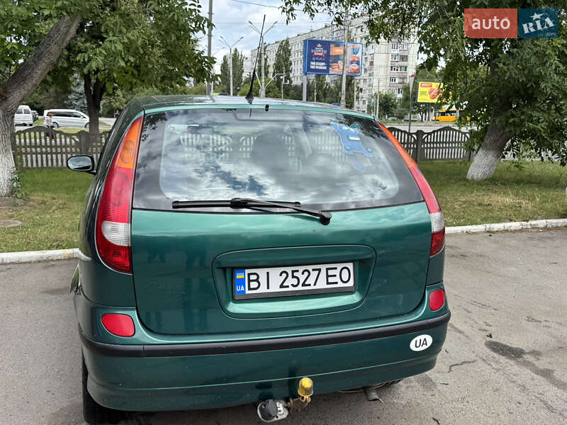 Минивэн Nissan Almera Tino 2000 в Полтаве