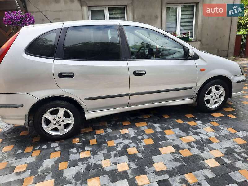 Минивэн Nissan Almera Tino 2000 в Залещиках фото 3 Минивэн Nissan Almera Tino 2000 в Залещиках