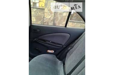 Седан Nissan Almera 2004 в Стрые