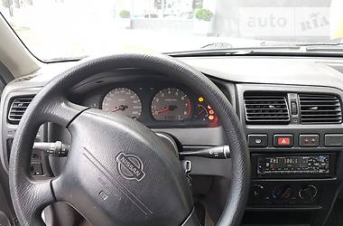 Седан Nissan Almera 1998 в Луцке