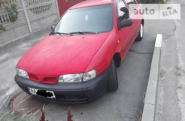 Хэтчбек Nissan Almera 1997 в Киеве