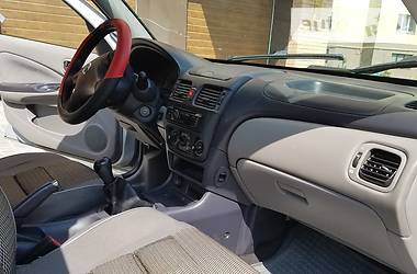 Седан Nissan Almera 2003 в Вінниці