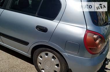 Хэтчбек Nissan Almera 2005 в Радомышле