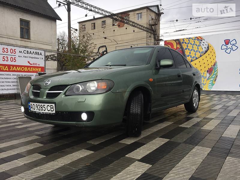 Седан Nissan Almera 2004 в Сваляве