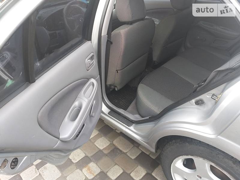 Седан Nissan Almera 2003 в Ірпені