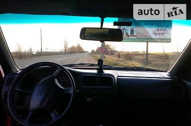 Хетчбек Nissan Almera 1996 в 