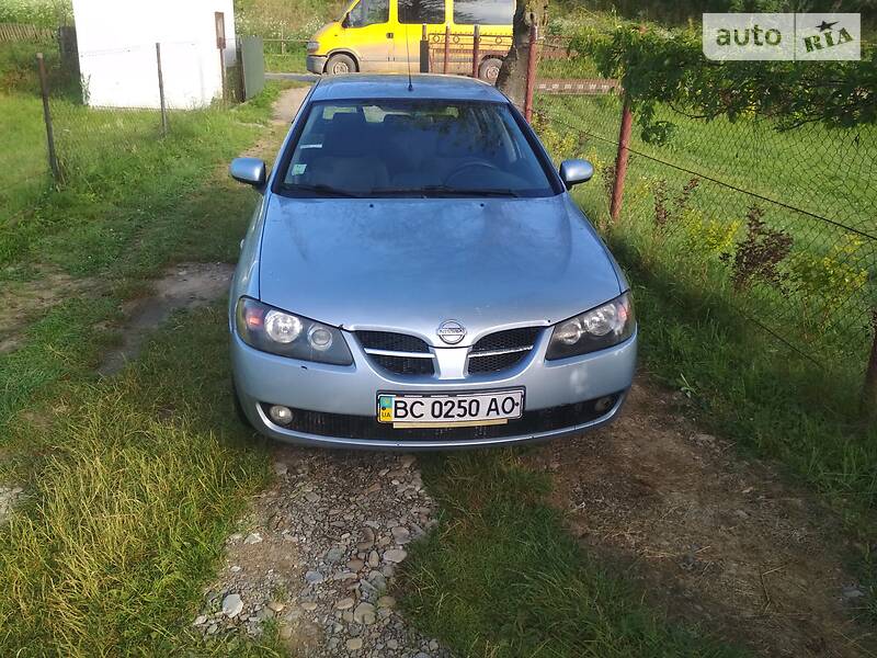 Хэтчбек Nissan Almera 2006 в Дрогобыче