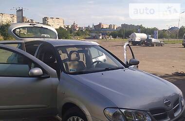 Хэтчбек Nissan Almera 2000 в Нововолынске