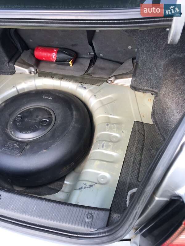 Седан Nissan Almera 2006 в Луцке фото 5 Седан Nissan Almera 2006 в Луцке